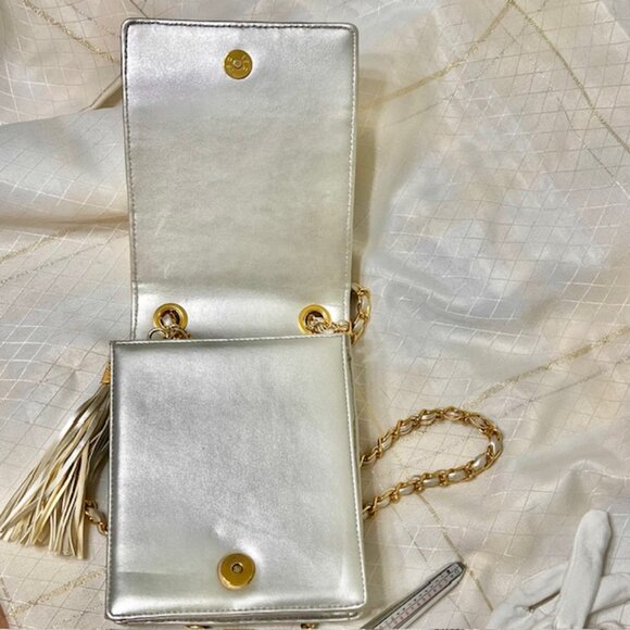 KOSCHI Vintage Silver & Gold Quilted Cocktail Purse - Picture 5 of 14